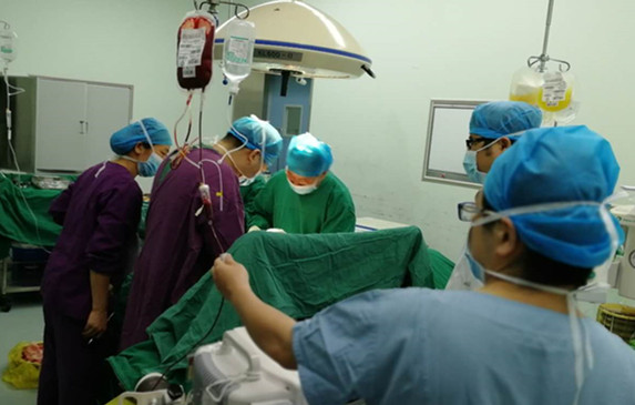 生死时速大救治  多科协作显实力——我院成功挽救了一名危重刺伤患者