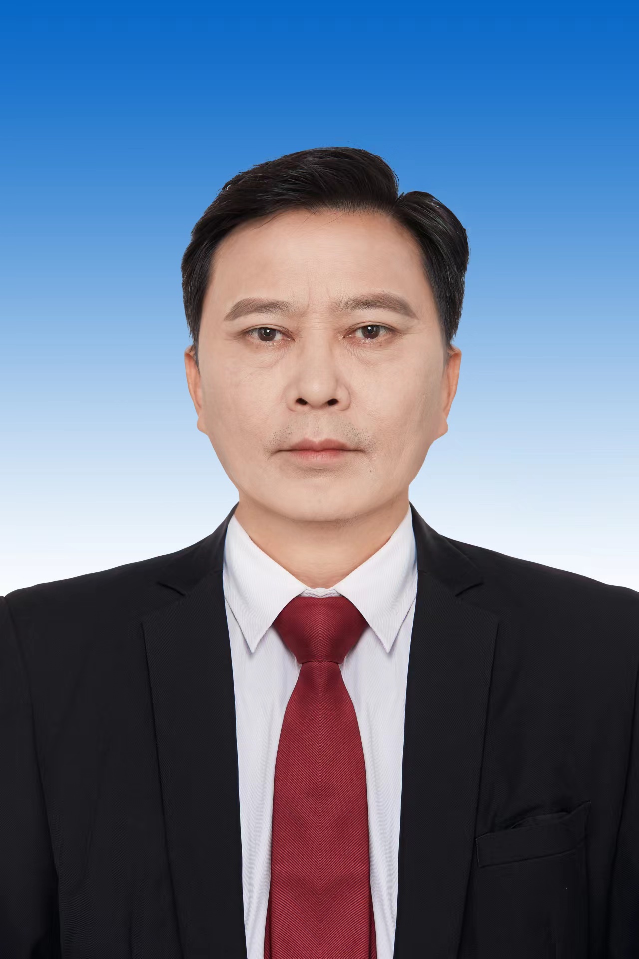 梁待宁